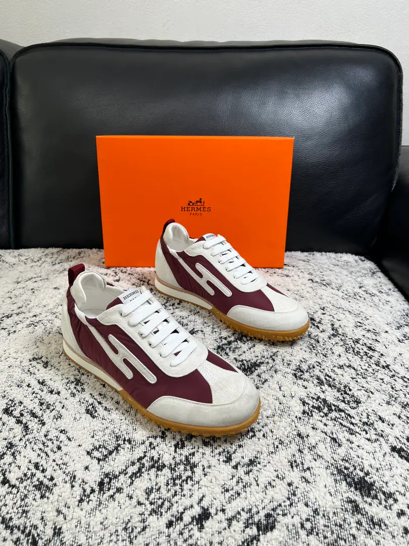 Hermes High Quality Top-level craft I'm in love with you, Max. The counter is being synchronized with the original distribution configuration., Italian imports of original cow-coloured flour, High-quality integration process, All imported water- dyeed cattle stubs., Shoes under the sole.: The original factory is super comfortable with the original base., The original factory and the single. Welcome to the comparison., Codes 39-44（ Make a reservation. 38 45 ）