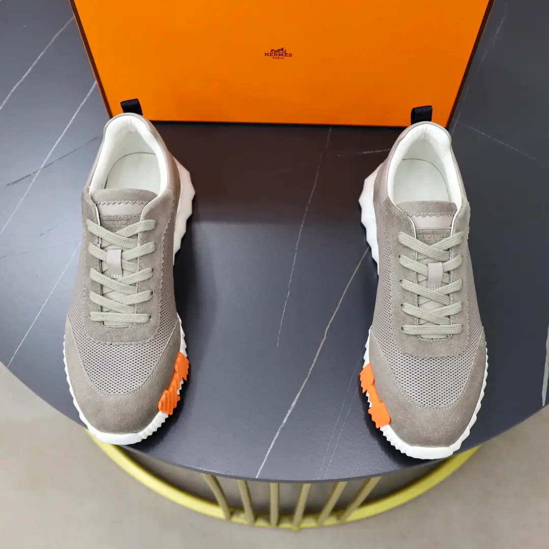 Hermes High Quality Top-level craft I'm in love with you, Max. The counter is being synchronized with the original distribution configuration., Italian imports of original cow-coloured flour, High-quality integration process, All imported water- dyeed cattle stubs., Shoes under the sole.: The original factory is super comfortable with the original base., The original factory and the single. Codes 39-44（ Make a reservation. 38 45 46 ）