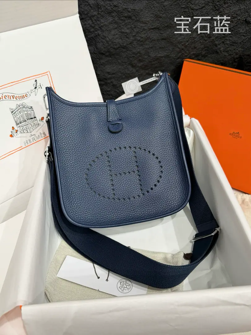 🇨🇳Evelyn. 23CM Bo-Blue.