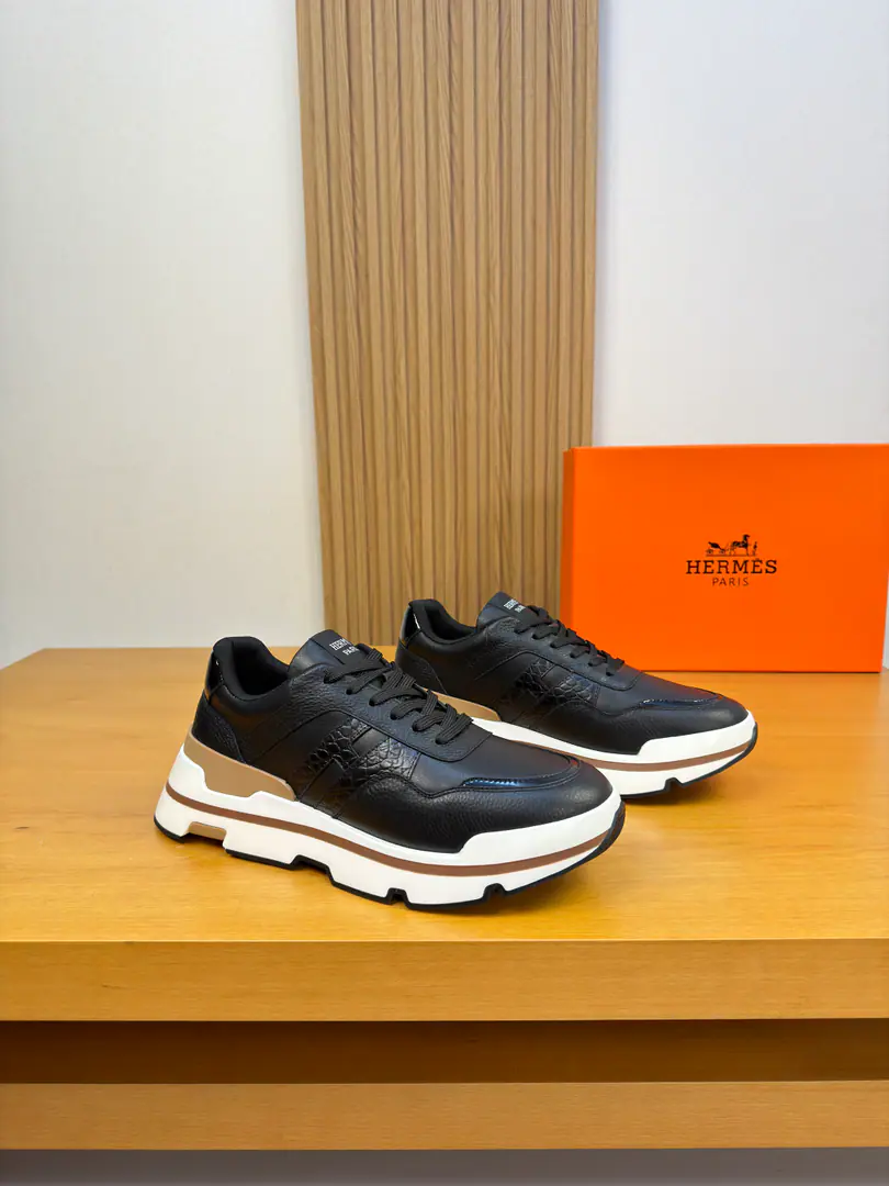 【 HERMES】I'm in love with you, Max. High-end quality Original List·Leisure sports shoes Shoe.: 🔝Skin of a stale calf., Napa Skin., Shoes..The brand of the car.‘H’Totem., Shoe tongue..The brand of the car.logoCursor Uchi.: Brand canvas., Foot.. Water-tied cow skin. Otsumi!: It's so light.TPUBubbles·Rubber. Double-coloured base Super-high-quality control.·- I'm doing a little work.: Highlight(High-end·- How expensive.·Slot) Size: 39-44（38, 45, Make a reservation.)·H0118