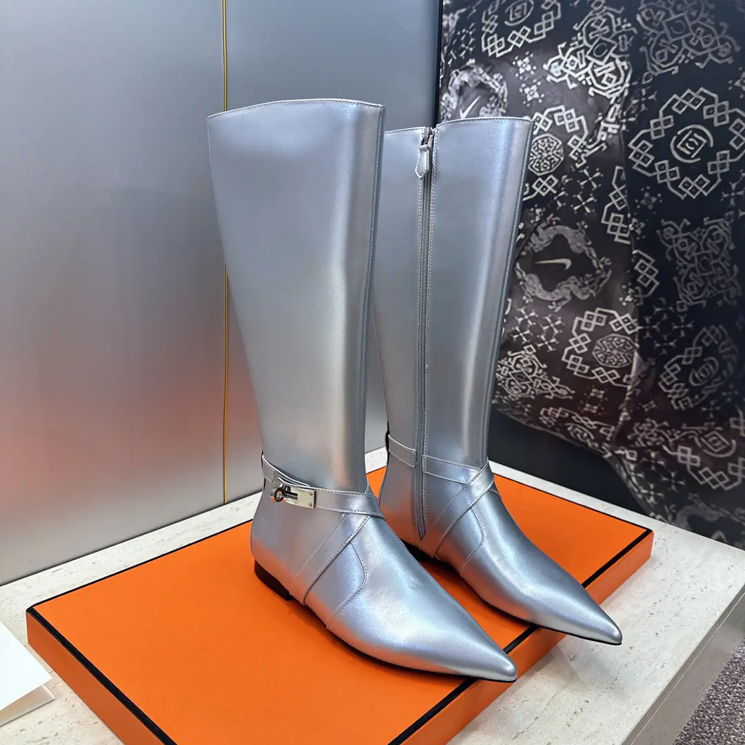 Plant prices HermesI'm in love with you, Max. 2026Autumn and winter money. Nice Crossing punk styleKellyShe's got a high-stamp and a knee-coloured girl's boots. HThe same letter as the star.logoA horse's boots on the bottom of the pole. Material:I'll import a cow's skin on my shoe./Import sheep, skin.+In the skin of the watered cow.+Italy is a big-ass country. Size: 35-39(34.40.41.42Custom without re-offer)
