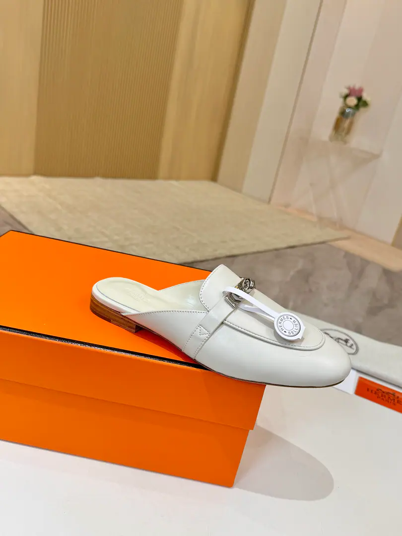 I'm in love with you, Max.Hermes, That's a big one. Top Version！Original development Shoe.: Lamb skin. Uchi.: Lamb skin. Otsumi!: Italy is a big-ass country. Codes: 34-42 34 41 42 Do it. No re-election. Packaging: Configure original packaging！