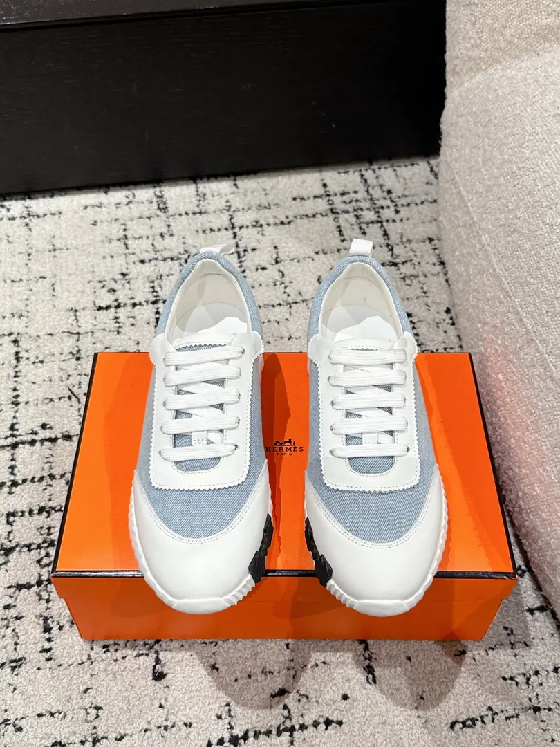 ¥ #Top Version Couple money. Hermes I'm in love with you, Max. 25/ Bouncing Couples. Sports Leisure shoes. The most comfortable shoes in love with horses., No, I don't.1⃣️, It's a nice, light foot., You don't get tired of shopping.👍Bullskins.+Wire Nice touch., She's beautiful and she's got a lot of clothes., It's light and comfortable. It's so light. Sports and leisure are the two things. Step on it.💩That's great.！ ✔️Fabulous.:Imported cattle skin+Wire ✔️Uchi.:The imported inlet was for silk and sheep. ✔️Otsumi!:AdoptionIP+TPU(Multi-colour Letters)German technology exposure machine seamlessly combined ✔️Size:#35-46(Women40.41Men45.46Do it.) 🎁Top class. Synchronize full packaging