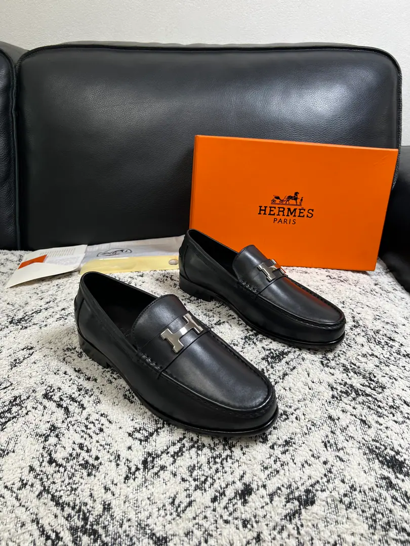 Hermes High Quality Top-level craft I'm in love with you, Max. Shoes cabinet synchronized. Original plant configuration, Italian imports of original cow-coloured flour, I'll be comfortable importing watered cattle., Shoes under the sole.: The original factory is super comfortable with the original base., The original factory and the single. Welcome to the comparison., Codes 39-44（Sold 38 45 46)