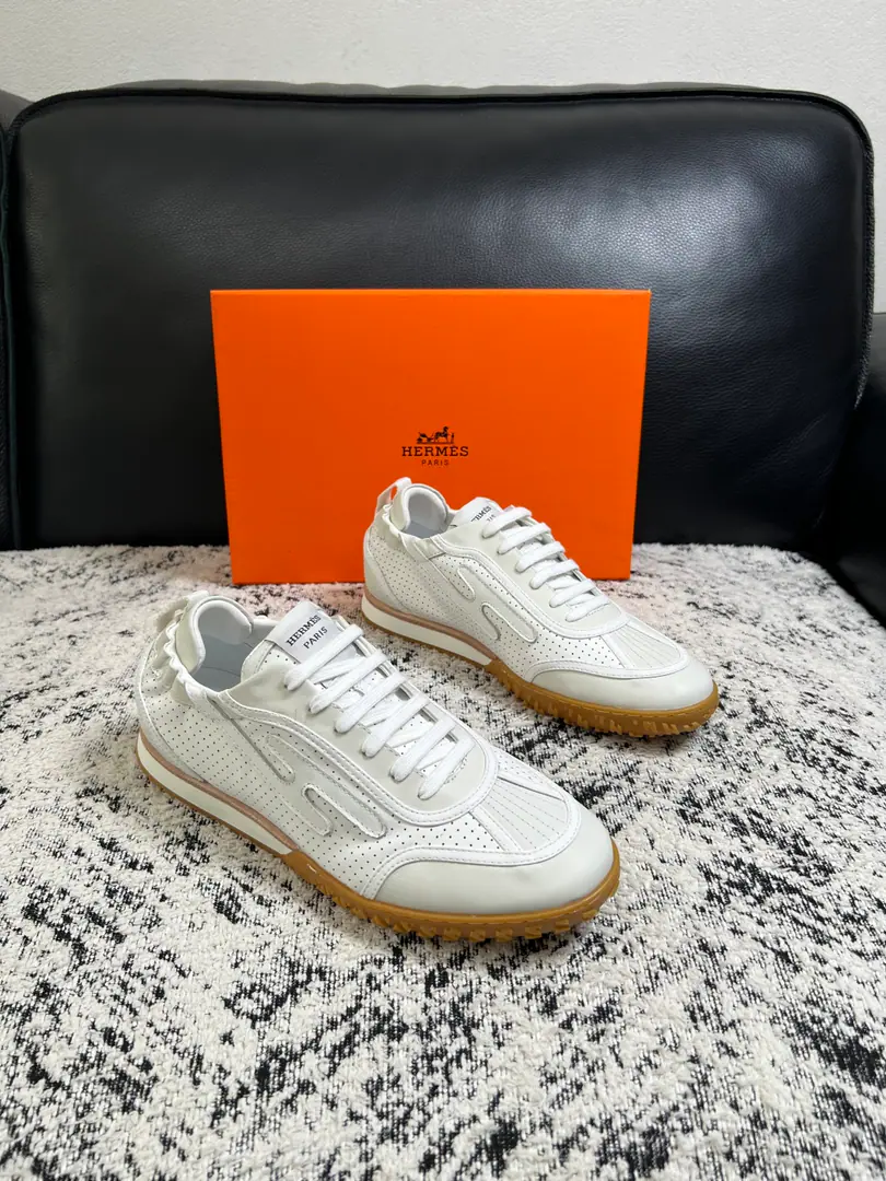 Hermes High Quality Top-level craft I'm in love with you, Max. The counter is being synchronized with the original distribution configuration., Italian imports of original cow-coloured flour, High-quality integration process, All imported water- dyeed cattle stubs., Shoes under the sole.: The original factory is super comfortable with the original base., The original factory and the single. Welcome to the comparison., Codes 39-44（ Make a reservation. 38 45 ）
