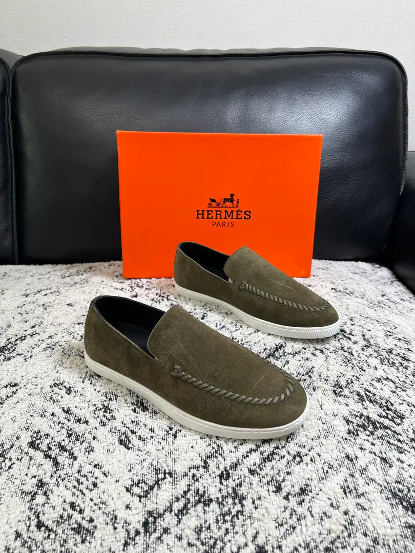 Hermes High Quality Top-level craft I'm in love with you, Max. The counter is being synchronized with the original distribution configuration., Italian imports of original cow-coloured flour, High-quality integration process, All imported water- dyeed cattle stubs., Shoes under the sole.: The original factory is super comfortable with the original base., The original factory and the single. Codes 39-44（ Make a reservation. 38 45 46 ）