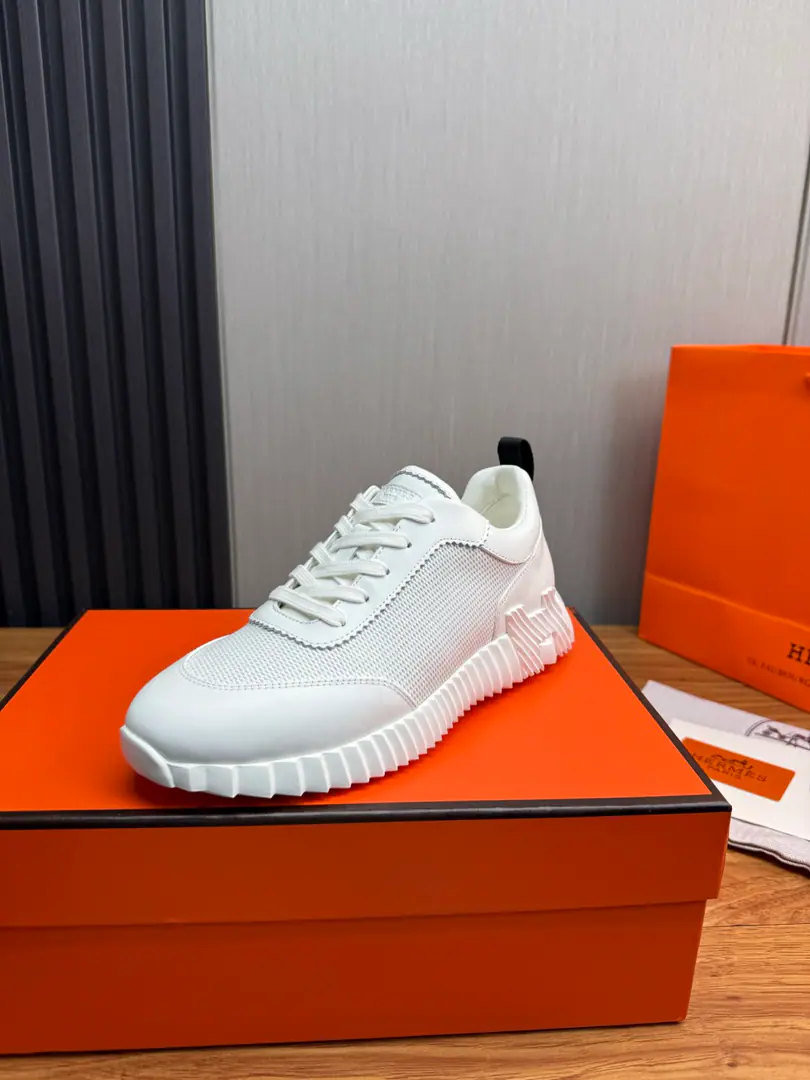 Plant HERME*—I'm in love with you, Max..The counter is selling the hot cash.🔥 Use imported cow skin on the shoe./Combining original webpapers, I'm a researcher.（Original calf skin.） Skins and feet. Shoes under the sole.: The original factory is a very light version., Physical shoot🎬 Codes: 38-44. （38.45- It's a deal.）