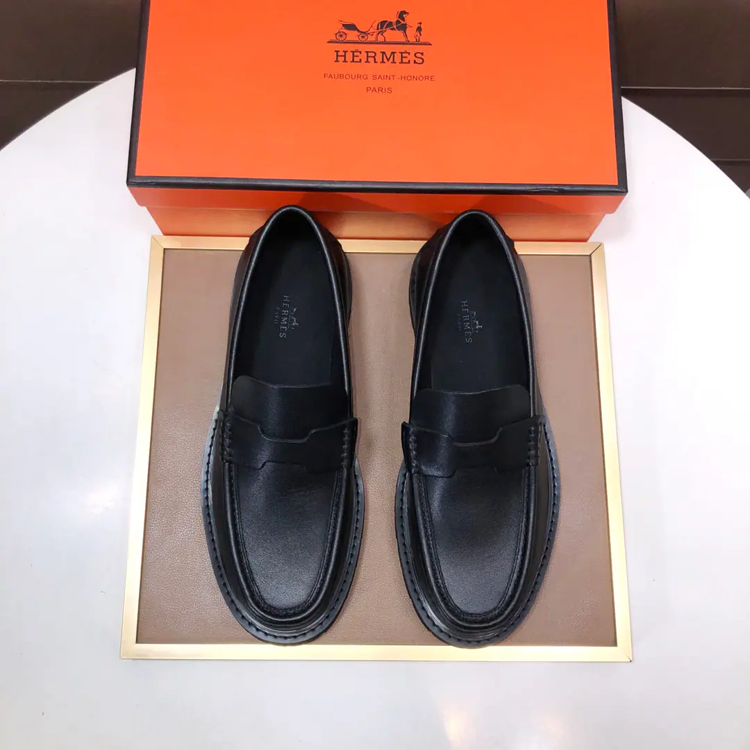 Plant 【【I'm in love with you, Max. HERMES】】（In the high-end cattle.) New paragraph🍀 HERMES——Top Version Classic recreational shoes.！Use imported original cow skins, Inside, inside, inside the comfort of the cow.！The original grind-resistant rubber bubble.！High quality.！Codes38-45（45Do it.)