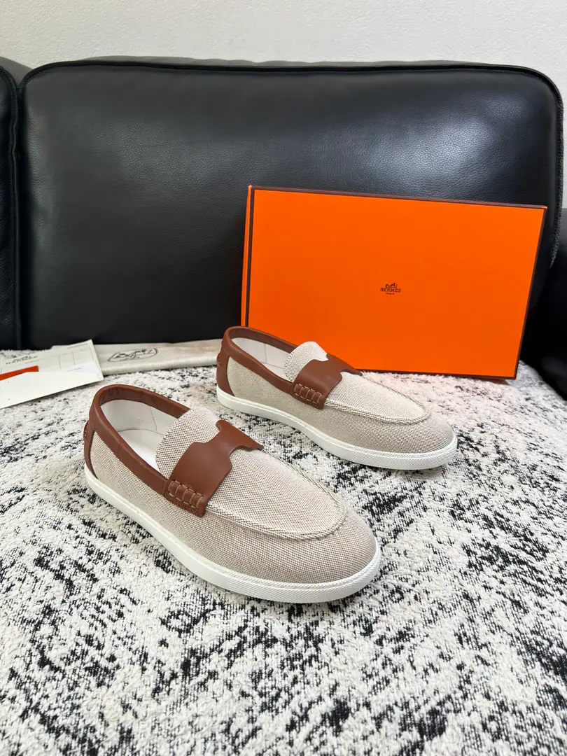 Hermes High Quality Top-level craft I'm in love with you, Max. The counter is being synchronized with the original distribution configuration., Italian imports of original cow-coloured flour, High-quality integration process, All imported water- dyeed cattle stubs., Shoes under the sole.: The original factory is super comfortable with the original base., The original factory and the single. Codes 39-44（ Make a reservation. 45 ）