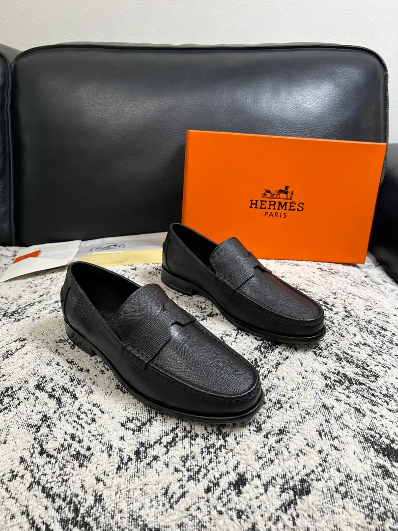 Hermes High Quality Top-level craft I'm in love with you, Max. Shoes cabinet synchronized. Original plant configuration, Italian imports of original cow-coloured flour, I'll be comfortable importing watered cattle., Shoes under the sole.: The original factory is super comfortable with the original base., The original factory and the single. Welcome to the comparison., Codes 39-44（Sold 38 45 46)