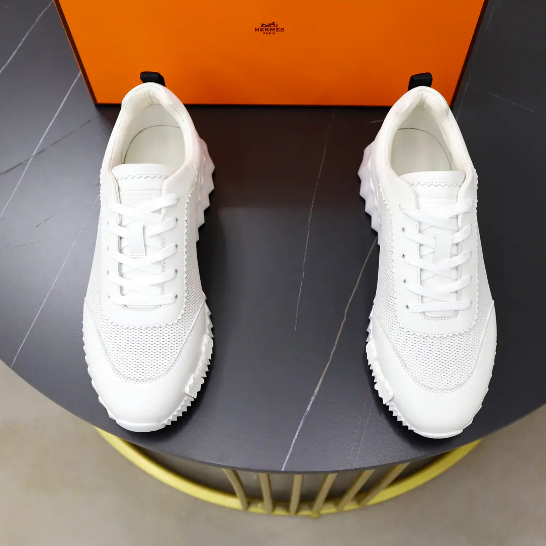 Hermes High Quality Top-level craft I'm in love with you, Max. The counter is being synchronized with the original distribution configuration., Italian imports of original cow-coloured flour, High-quality integration process, All imported water- dyeed cattle stubs., Shoes under the sole.: The original factory is super comfortable with the original base., The original factory and the single. Codes 39-44（ Make a reservation. 38 45 46 ）