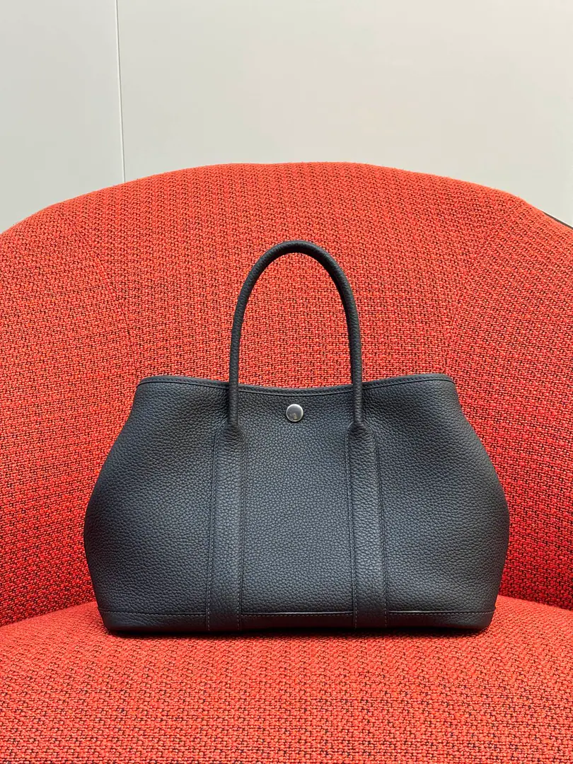 Garden Party Garden bag.30cm Dimensions NTogoFull skin. Hand-made sewing The first choice is for leisure commuters. 🉑 Blonde blue.