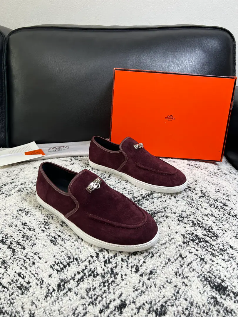 Hermes High Quality Top-level craft I'm in love with you, Max. The counter is being synchronized with the original distribution configuration., Italian imports of original cow-coloured flour, High-quality integration process, All imported water- dyeed cattle stubs., Shoes under the sole.: The original factory is super comfortable with the original base., The original factory and the single. Codes 39-44（ Make a reservation. 38 45 46 ）