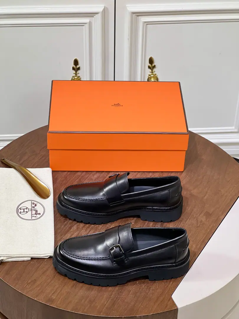 Hermes A man's leather-leaf shoe. Powder's shoes., Shoe.KellyTied shoe buttons, Real skin with a long-lasting hair bubble., Making a bold city style.. Imported cattle skin+In the cow's skin. Size:39-44(38.45Custom）¥