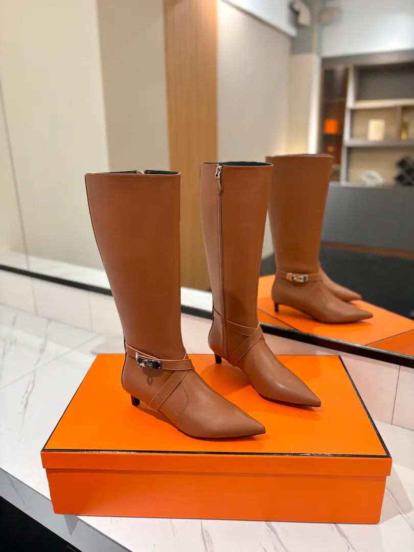 ￼ Plant price: Hermes🐴- A hot, hot, hot, hot, hot, hot, hot, hot, hot, hot, hot, hot, hot, hot, hot, hot, hot, hot, hot, hot, hot, hot, hot, hot, hot, hot, hot, hot, hot, hot, hot, hot.kelly JumpingThe Knight's boots are a fine-looking cowmaker.!!It's a classic no-no style. It's a pretty thing for anyone. ♡Elegance style, Creating different feelings.！♡♡It's the indispensable boots in your shoe cabinet.！♡♡A simple formula, Market top version♡◆ Materials: Import of sheep Imported cattle skin ◆◆ Uchi., Foot.: Imported cattle skin◆◆ Otsumi!: The Italian skin is a big thing.◆◆ He's tall.: ❹𝙘𝙢 High cover packing ◆ ◢size. ｜35-39（34 40 41 42Custom）◣