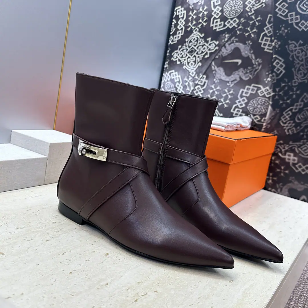 Plant prices HermesI'm in love with you, Max. 2026Autumn and winter money.Nice Crossing punk styleKellyAnd pull the naked female boots. HThe same letter as the star.logoA horse's boots on the bottom of the pole. Material:I'll import a cow's skin on my shoe./Import sheep, skin.+In the skin of the watered cow.+Italy is a big-ass country. Size: 35-39(34.40.41.42Custom without re-offer)