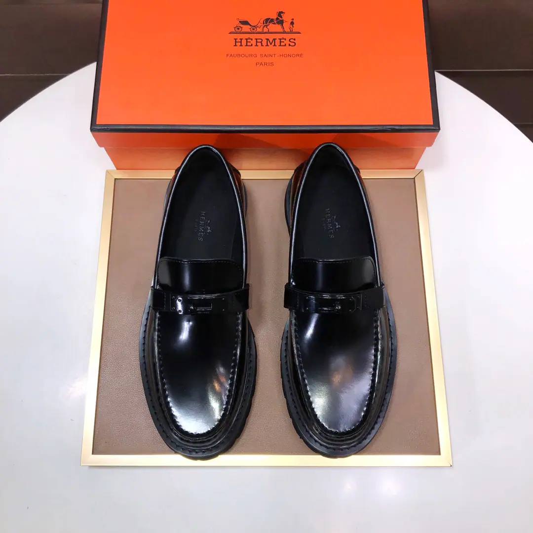 Plant 【【I'm in love with you, Max. HERMES】】（In the high-end cattle.) New paragraph🍀 HERMES——Top Version Classic recreational shoes.！Use imported original cow skins, Inside, inside, inside the comfort of the cow.！The original grind-resistant rubber bubble.！High quality.！Codes38-45（45Do it.)