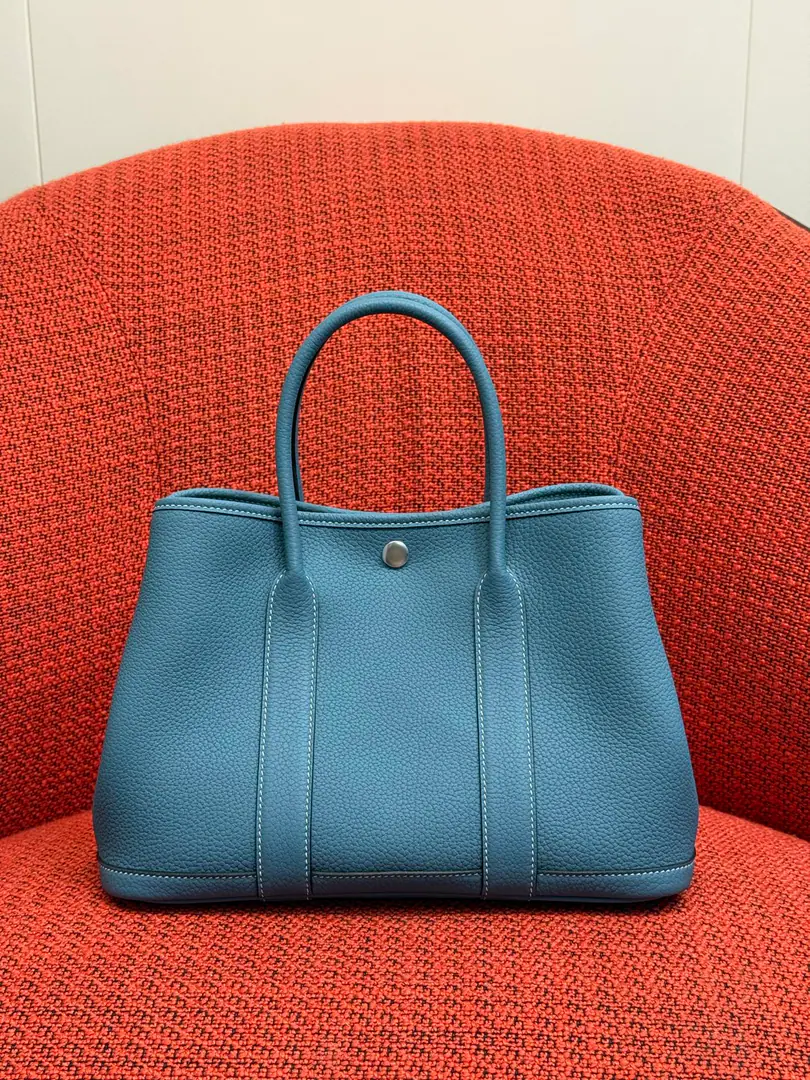 Garden Party Garden bag.30cm Dimensions NTogoFull skin. Hand-made sewing The first choice is for leisure commuters. 🉑 Cowboy Blue.