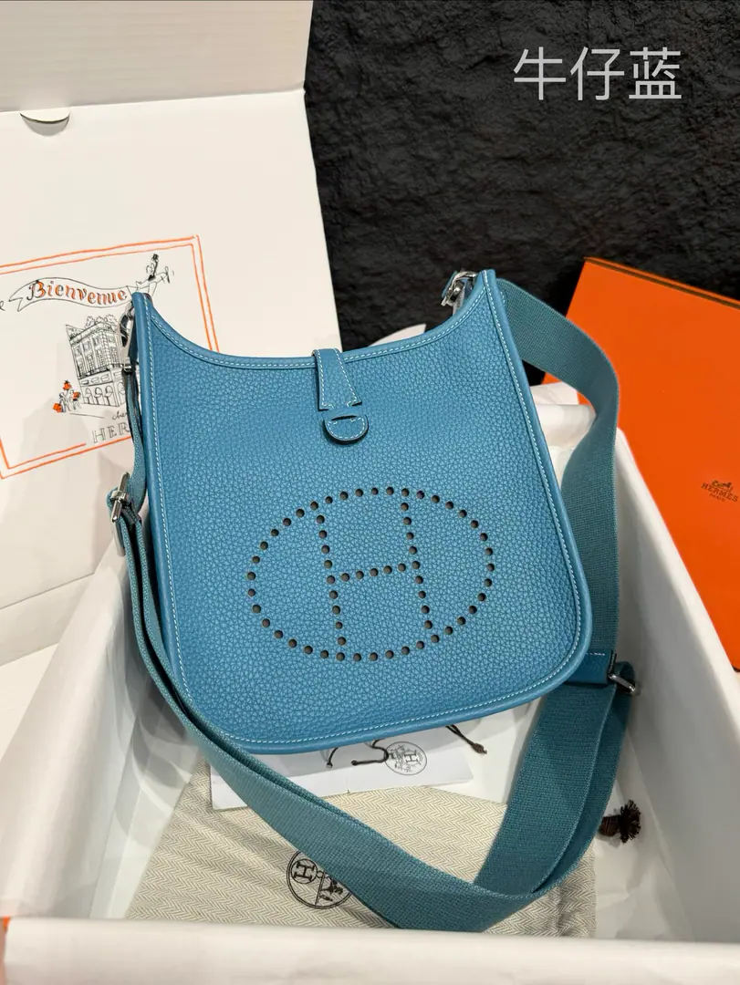 🇨🇳Evelyn. 23CM Cowboy Blue.