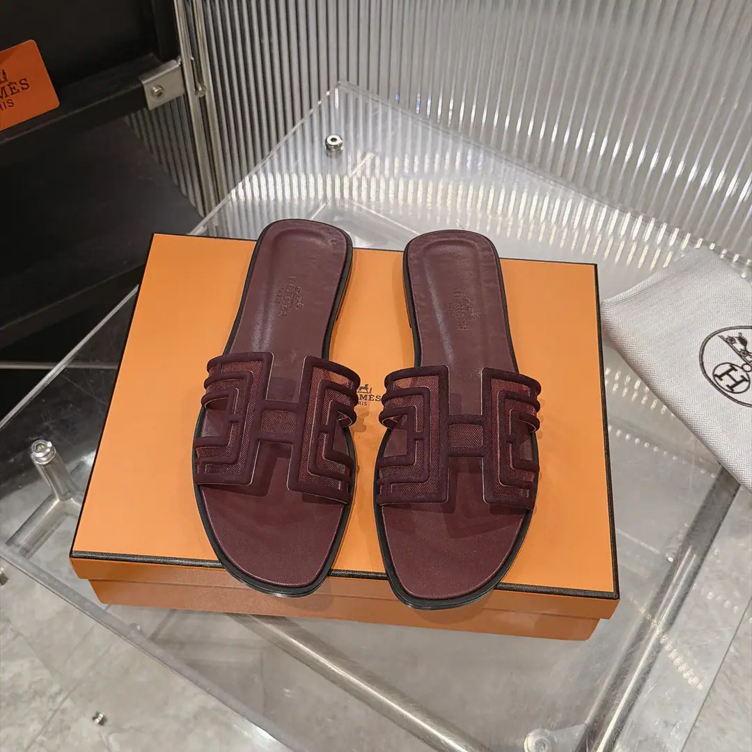 Plant💎💎 High-end quality Newly modified wrapping➕Cow-faced.（Hermès） Packing sponge upgrade, Qualitative Worker Upgrade. Hermes®🔴The best market version of a pure hand-shoe.✨✨ The top product loves the horses slippers.🐎 2027The original version of the early spring new money., Master's class is built by hand. ！❥High-end custom, Exclusive, Industry top version⚠❥Adoption: HermersShoe.: Italian cattle imports+Original-made Australian sheep-skin-hair.+That's a big one.（♪ To pursue the highest comfort ♪）✨～～〰〰〰〰❥ Packaging: ✔🚦Packing up.➰Top-level special case 〰Original top quality launch━━━━Hermes━━━━━ size: 35-41