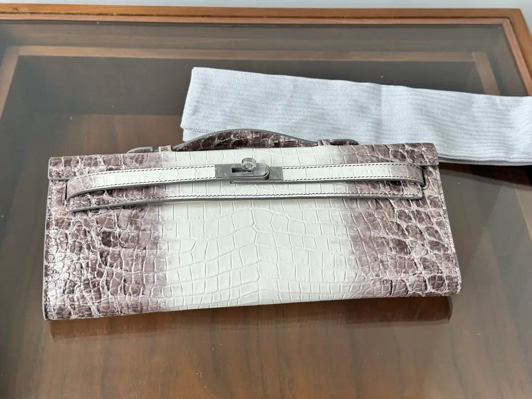 Kelly cut 31cm The classic dinner bag. kellyEvery bag in the series has its own unique taste. The crocodiles are more tacky. The air is perfect.
