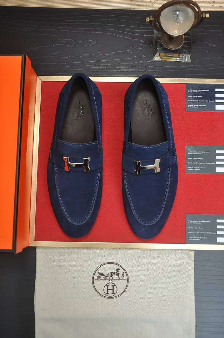 Get out of the factory. 【I'm in love with you, Max. HERMES】（In the cow's skin.）🍀Italian luxury.🍀He doesn't want the new style and the fancy colors., With its perfectness., Elegance, The classic style attracts successful men to wear leather shoes. This one's very, very comfortable., A simple and steady style would allow you to match any style.！The original version of the original version is not available.1:1Fine, We're more sophisticated in material., Imported cattle skin+In the cow's skin.💪💪💪It's a very good feeling.👍！.Codes: 38-45(45Custom)