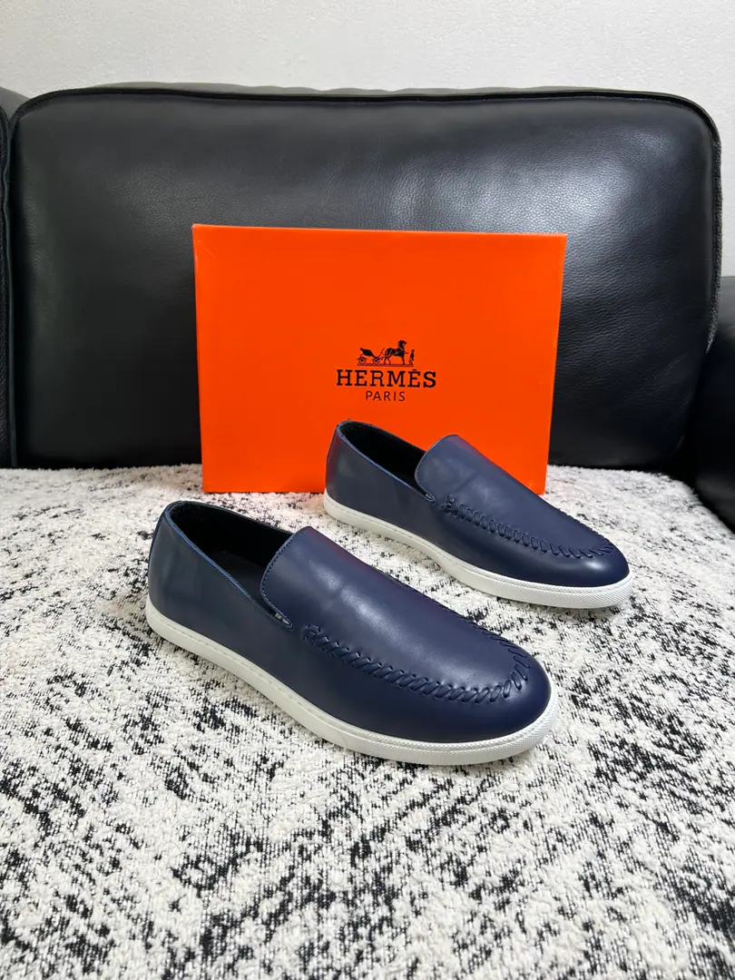 Hermes High Quality Top-level craft I'm in love with you, Max. The counter is being synchronized with the original distribution configuration., Italian imports of original cow-coloured flour, High-quality integration process, All imported water- dyeed cattle stubs., Shoes under the sole.: The original factory is super comfortable with the original base., The original factory and the single. Codes 39-44（ Make a reservation. 38 45 46 ）