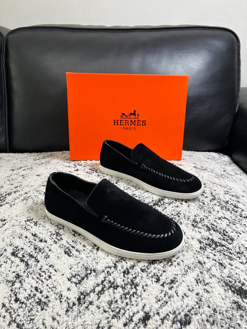 Hermes High Quality Top-level craft I'm in love with you, Max. The counter is being synchronized with the original distribution configuration., Italian imports of original cow-coloured flour, High-quality integration process, All imported water- dyeed cattle stubs., Shoes under the sole.: The original factory is super comfortable with the original base., The original factory and the single. Codes 39-44（ Make a reservation. 38 45 46 ）