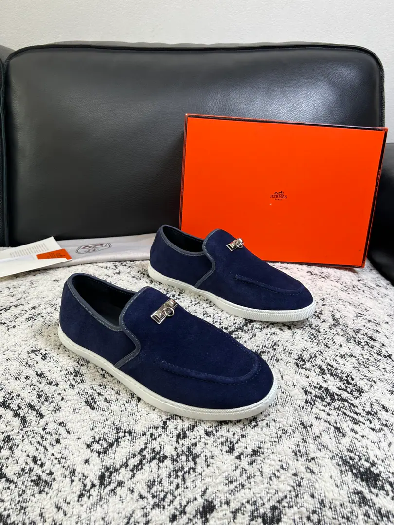 Hermes High Quality Top-level craft I'm in love with you, Max. The counter is being synchronized with the original distribution configuration., Italian imports of original cow-coloured flour, High-quality integration process, All imported water- dyeed cattle stubs., Shoes under the sole.: The original factory is super comfortable with the original base., The original factory and the single. Codes 39-44（ Make a reservation. 38 45 46 ）