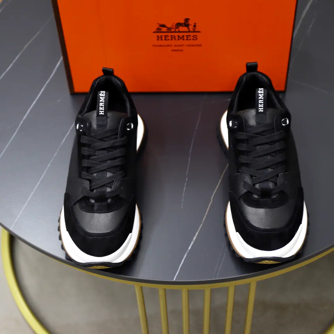 Get out of the factory. HERMES/I'm in love with you, Max. LeaderSports shoes！ Multi-colour slashing high-tech strategizing, Skins and skins and goats and shoes.. Light geometric soles, To create fashion cities.. Product details White and orange rubber soles. Black rubber soles., Orange rubber moored with shallow natural leather moored with white rubber shoes. Skins and feet. Nebula Bottom and inside Cotton straps, Rubber Bottom height of shoes:4cm Size: 39-40-41-42-43-44（38.45Make a reservation.）