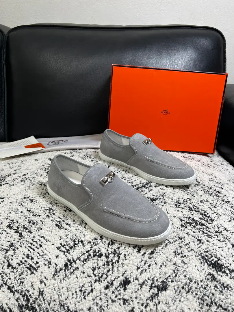 Hermes High Quality Top-level craft I'm in love with you, Max. The counter is being synchronized with the original distribution configuration., Italian imports of original cow-coloured flour, High-quality integration process, All imported water- dyeed cattle stubs., Shoes under the sole.: The original factory is super comfortable with the original base., The original factory and the single. Codes 39-44（ Make a reservation. 38 45 46 ）
