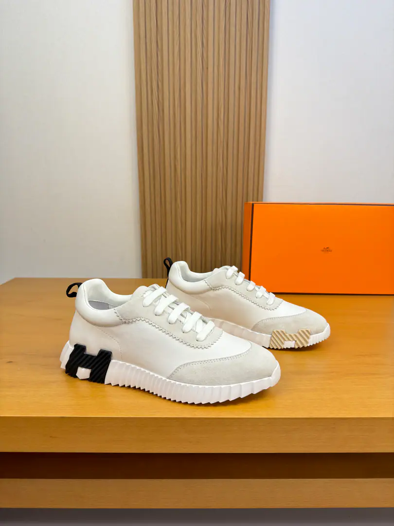 【 HERMES】I'm in love with you, Max. High-end quality Original List·Leisure sports shoes Shoe.: Original🔝Napa Skin., The anti-feathers., Shoe tongue..Air pressure brandlogo, Back up..Brandweaves Uchi.: Water-tied cow skin. Otsumi!: It's so light.TPUBubbles·Rubber: Combination of double-coloured large bottom Super-high-quality control.·- I'm doing a little work.: Highlight(High-end·- How expensive.·Slot) Size: 39-45（38, 46, 47, Make a reservation.)·H0155