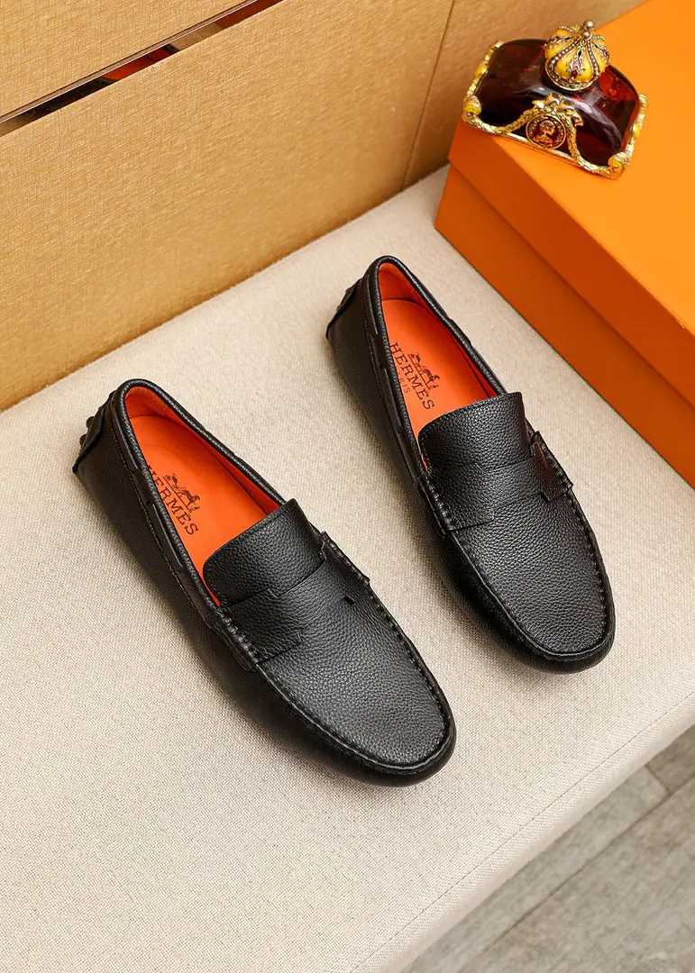 💐 Trade marks: HERMES「 I'm in love with you, Max.」Doudou shoes. Positive code number: 38-44 (45.46🉑️Custom) Commodity materials: Select Imported head branches, swirling cattle and shoes., Imported sheep🐑Pioneer.. Strong stereo visual effects, Rubber Bottom Yin. Colour: 1⃣️Colour Optional