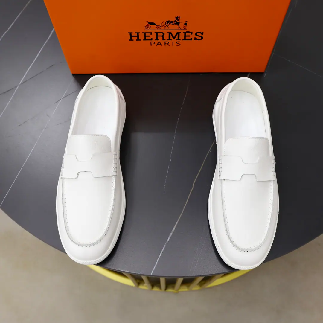 Get out of the factory. I'm in love with you, Max.Hermès ⚠️High-end man driving., One foot stomping series ⚠️38-44（45Make a reservation.） ⚠️Skins.！Soft and thick.！It's made in sheep's skin.！Rubber plate-based smooth-for-the-mill grinding！Stereopacking process！Fashion Classic！Handicrafts！It's a single high quality.！Compare as you wish！