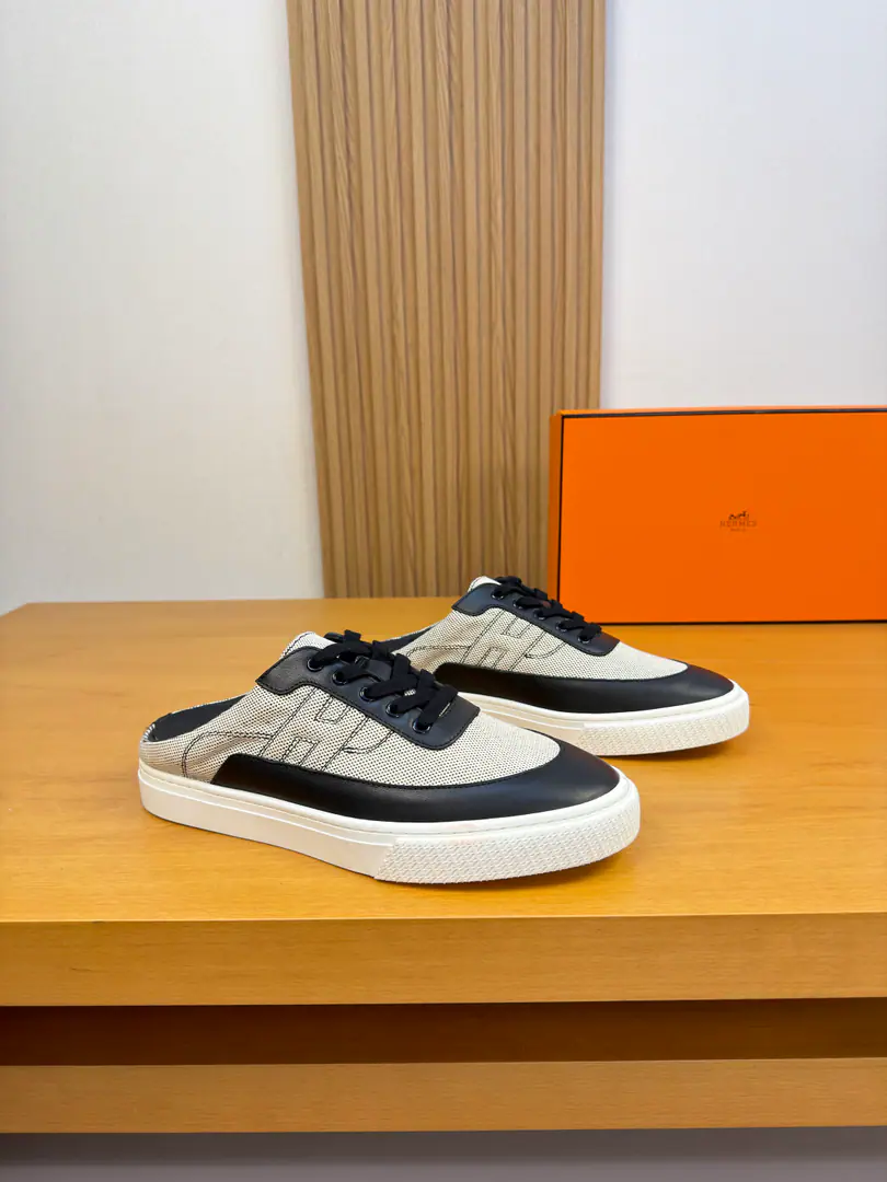 【 HERMES】I'm in love with you, Max. High-end quality Original List·Half-rollers for leisure sport Shoe.: Original🔝Skin of a stale calf., Brand cowboy canvas..The brand of the car.‘H’Totem. Uchi.: Water-tied cow skin. Otsumi!: Ultra Light OriginalTPR.Rubber·Double-coloured base Super-high-quality control.·- I'm doing a little work.: Highlight(High-end·- How expensive.·Slot) Size: 39-44（38, 45, 46, Make a reservation.)·H0199