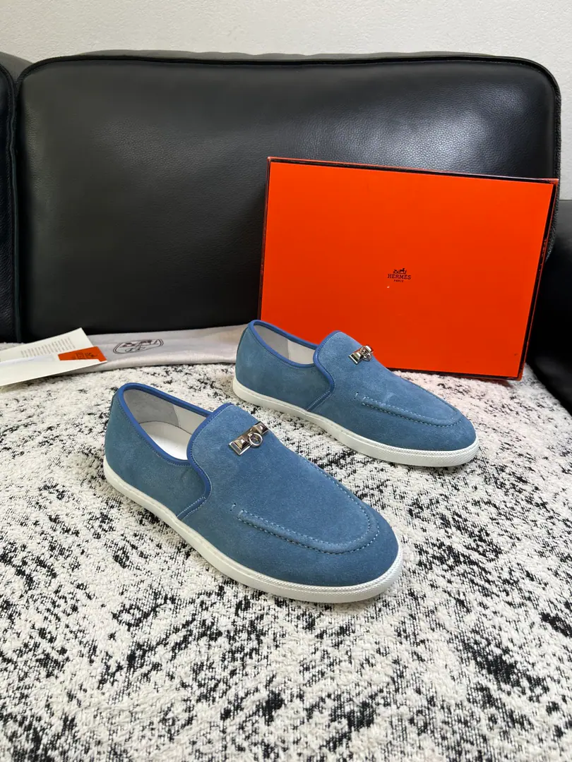 Hermes High Quality Top-level craft I'm in love with you, Max. The counter is being synchronized with the original distribution configuration., Italian imports of original cow-coloured flour, High-quality integration process, All imported water- dyeed cattle stubs., Shoes under the sole.: The original factory is super comfortable with the original base., The original factory and the single. Codes 39-44（ Make a reservation. 38 45 46 ）