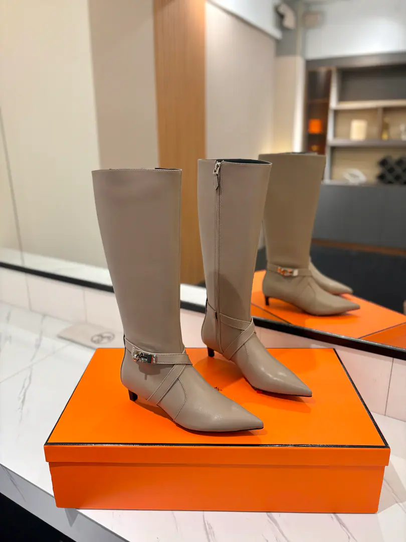 ￼ Plant price: Hermes🐴- A hot, hot, hot, hot, hot, hot, hot, hot, hot, hot, hot, hot, hot, hot, hot, hot, hot, hot, hot, hot, hot, hot, hot, hot, hot, hot, hot, hot, hot, hot, hot, hot.kelly JumpingThe Knight's boots are a fine-looking cowmaker.!!It's a classic no-no style. It's a pretty thing for anyone. ♡Elegance style, Creating different feelings.！♡♡It's the indispensable boots in your shoe cabinet.！♡♡A simple formula, Market top version♡◆ Materials: Import of sheep Imported cattle skin ◆◆ Uchi., Foot.: Imported cattle skin◆◆ Otsumi!: The Italian skin is a big thing.◆◆ He's tall.: ❹𝙘𝙢 High cover packing ◆ ◢size. ｜35-39（34 40 41 42Custom）◣