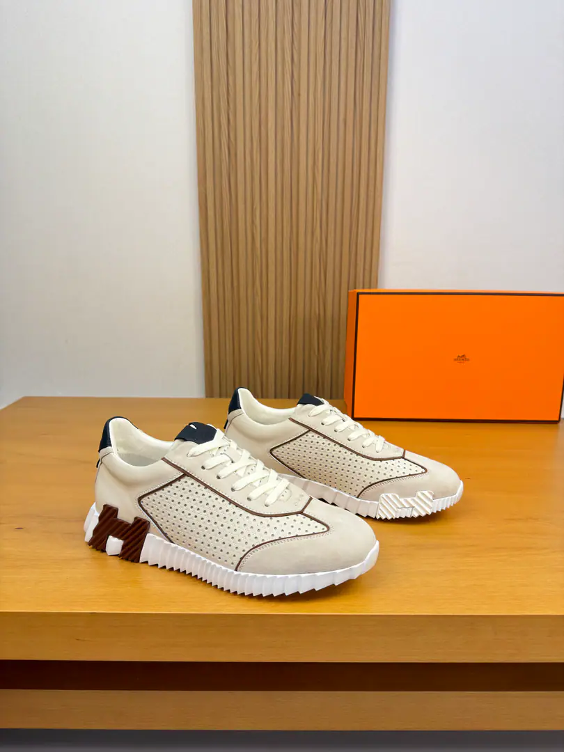 【 HERMES】I'm in love with you, Max. High-end quality Original List·Leisure sports shoes Shoe.: Original🔝Napa Skin..Punjiry-shaped process, The anti-feathers., Shoe tongue..Back up..Air pressure brandlogo Uchi.: Water-tied cow skin. Otsumi!: It's so light.TPUBubbles·Rubber: Combination of double-coloured large bottom Super-high-quality control.·- I'm doing a little work.: Highlight(High-end·- How expensive.·Slot) Size: 39-44（38, 45, 46, Make a reservation.)·H5977
