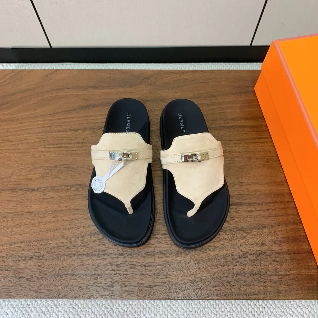 【Herm*s】Couples' Trails. The upper foot is so comfortable.！It's thick and cute.！Shoe-faced cow skin., Goki!. Shade it.TPUSlipboard Base（Part Colour Men Customise） Codes: Women35-41（40, 41Custom） Men40-46（45, 46Custom） Batch: （Men➕10）