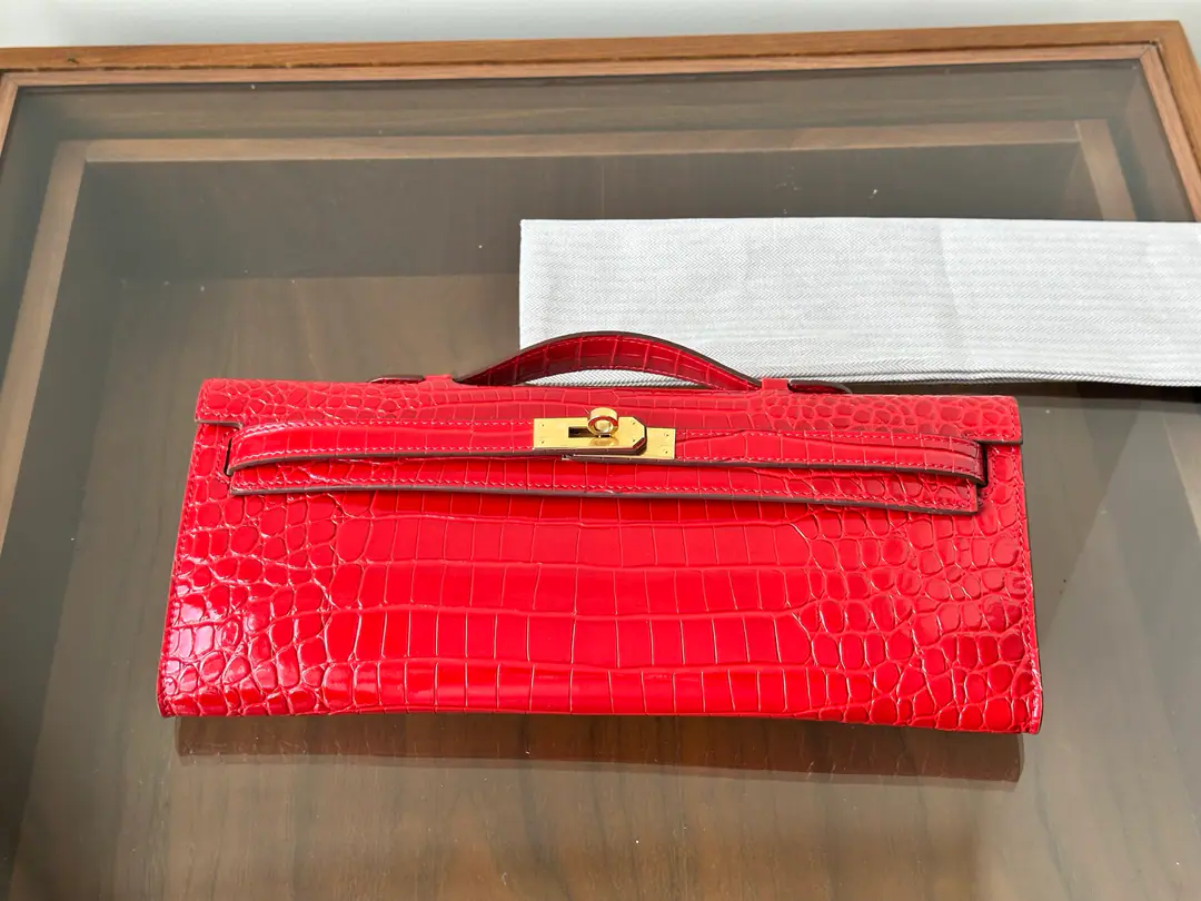 Kelly cut 31cm The classic dinner bag. kellyEvery bag in the series has its own unique taste. The crocodiles are more tacky. The air is perfect.