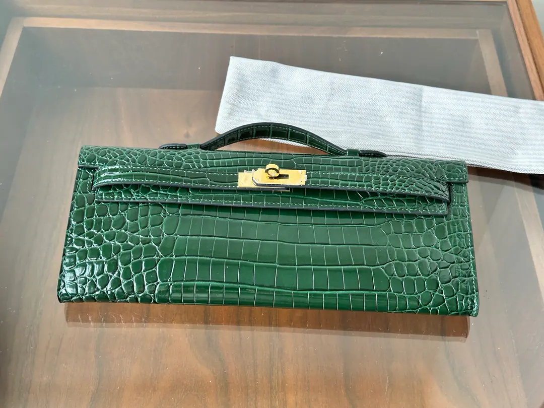 Kelly cut 31cm The classic dinner bag. kellyEvery bag in the series has its own unique taste. The crocodiles are more tacky. The air is perfect.