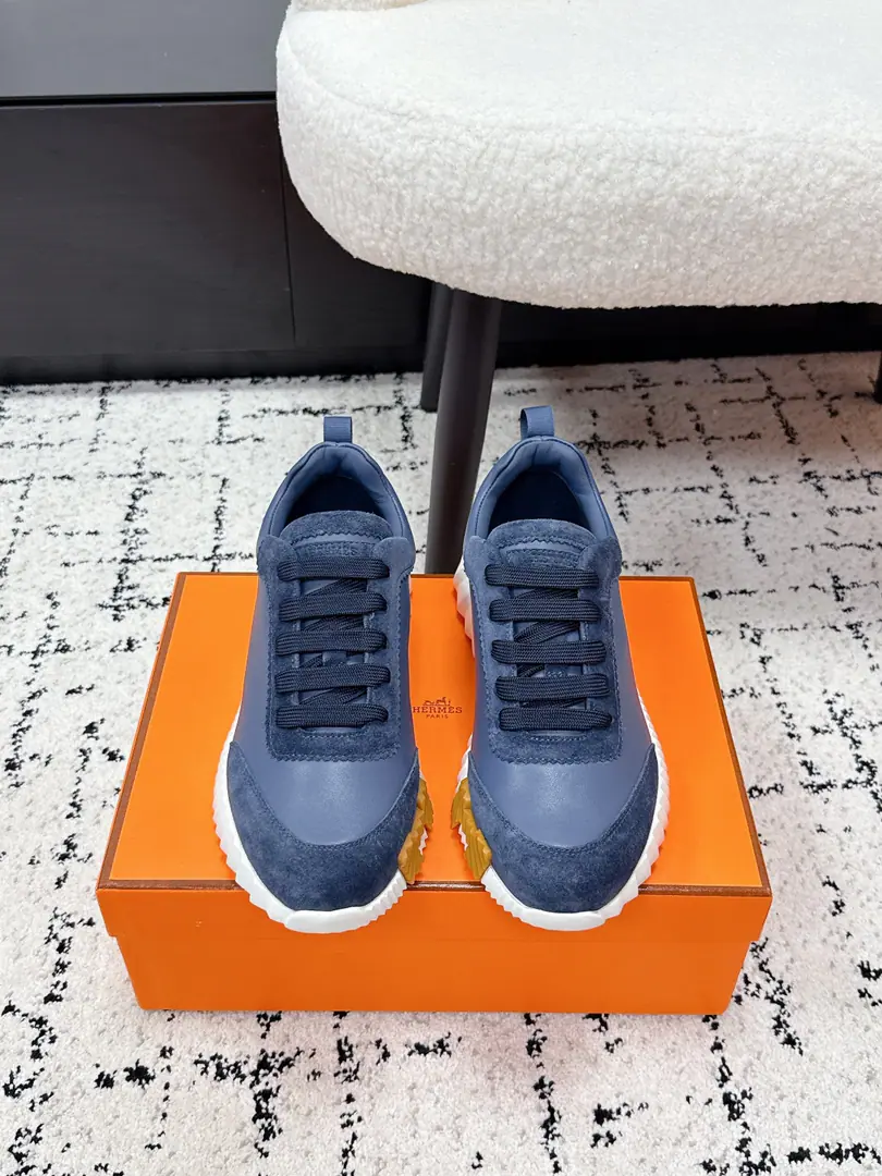 #Top Version Couple money. Hermes I'm in love with you, Max. 26/ Bouncing Couples. Sports Leisure shoes. The most comfortable shoes in love with horses., No, I don't.1⃣️, It's a nice, light foot., You don't get tired of shopping.👍Bullskins.+Wire Nice touch., She's beautiful and she's got a lot of clothes., It's light and comfortable. It's so light. Sports and leisure are the two things. Step on it.💩That's great.！ ✔️Fabulous.: Imported cattle skin/Cow-feat. ✔️Uchi.: The imported inlet was for silk and sheep. ✔️Otsumi!: AdoptionIP+TPU(Multi-colour Letters)German technology exposure machine seamlessly combined ✔️Size: #35-46(Women40.41Men45.46Do it.)