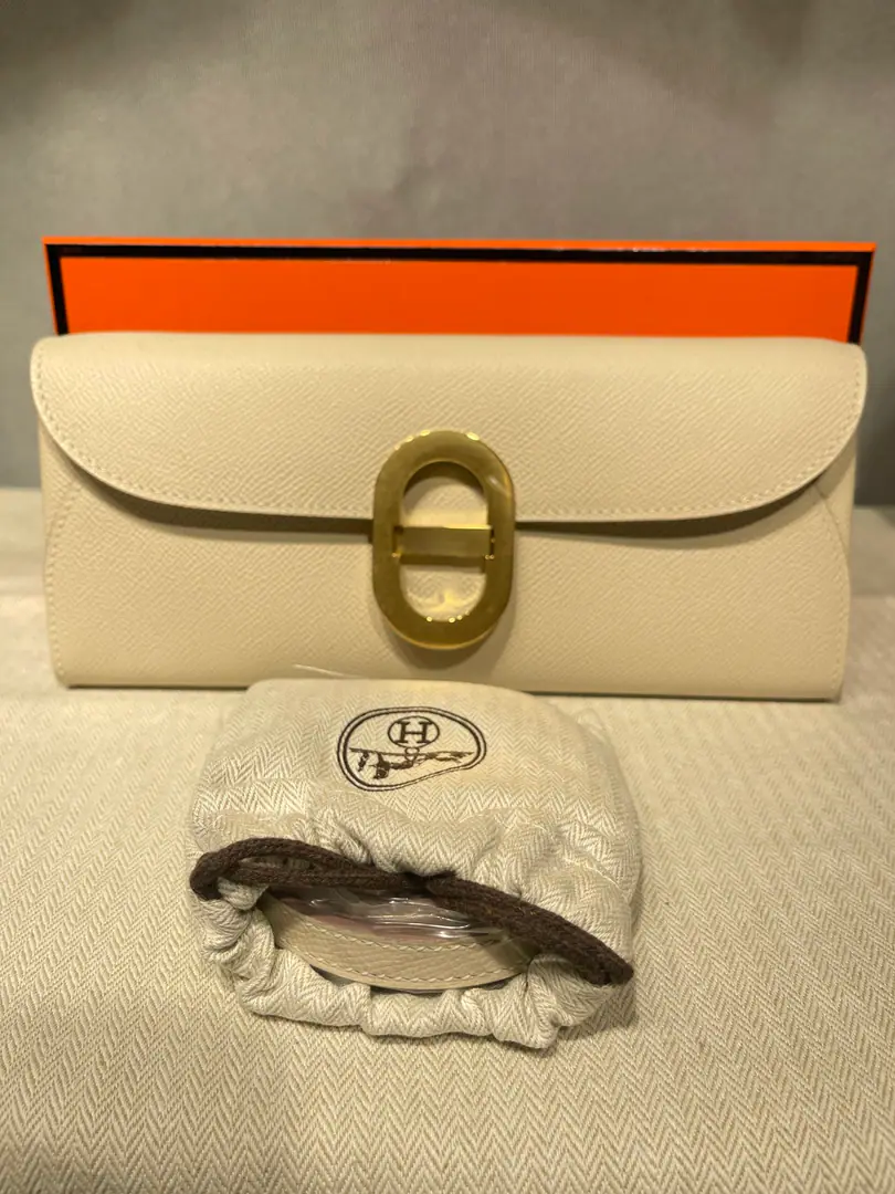 New paragraph HERMES·237471The milk shake is white. hassPip Series, Pig nose slanted wrap. to go BCut. EP hassPee., All Steel, Hand-Wine Dimensions: 24×10x2.5cm.