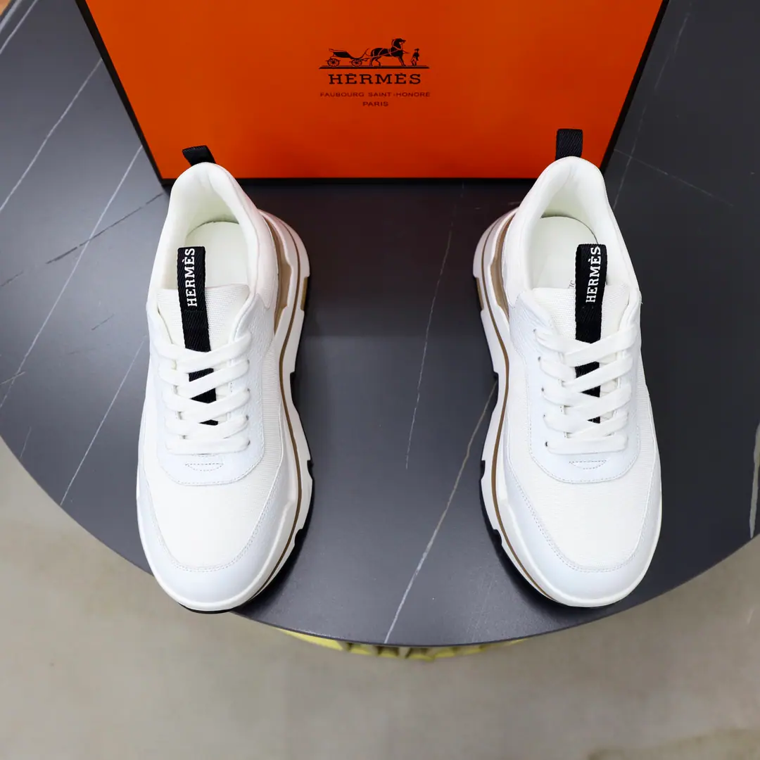 Get out of the factory. HERME*—I'm in love with you, Max..The counter is selling the hot cash.🔥 Use imported cow skin on the shoe./Combining original webpapers, I'm a researcher.（Original calf skin.） Skins and feet. Shoes under the sole.: The original factory is a very light version., Physical shoot🎬 Codes: 39-44. （45, 46- It's a deal.）