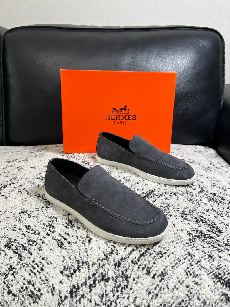 Hermes High Quality Top-level craft I'm in love with you, Max. The counter is being synchronized with the original distribution configuration., Italian imports of original cow-coloured flour, High-quality integration process, All imported water- dyeed cattle stubs., Shoes under the sole.: The original factory is super comfortable with the original base., The original factory and the single. Codes 39-44（ Make a reservation. 38 45 46 ）