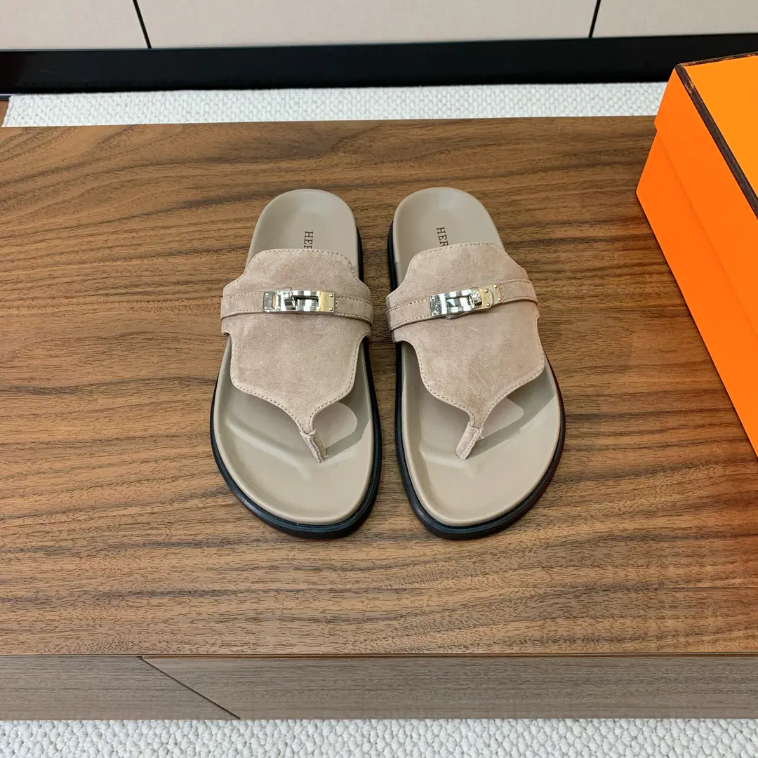 【Herm*s】Couples' Trails. The upper foot is so comfortable.！It's thick and cute.！Shoe-faced cow skin., Goki!. Shade it.TPUSlipboard Base（Part Colour Men Customise） Codes: Women35-41（40, 41Custom） Men40-46（45, 46Custom） Batch: （Men➕10）