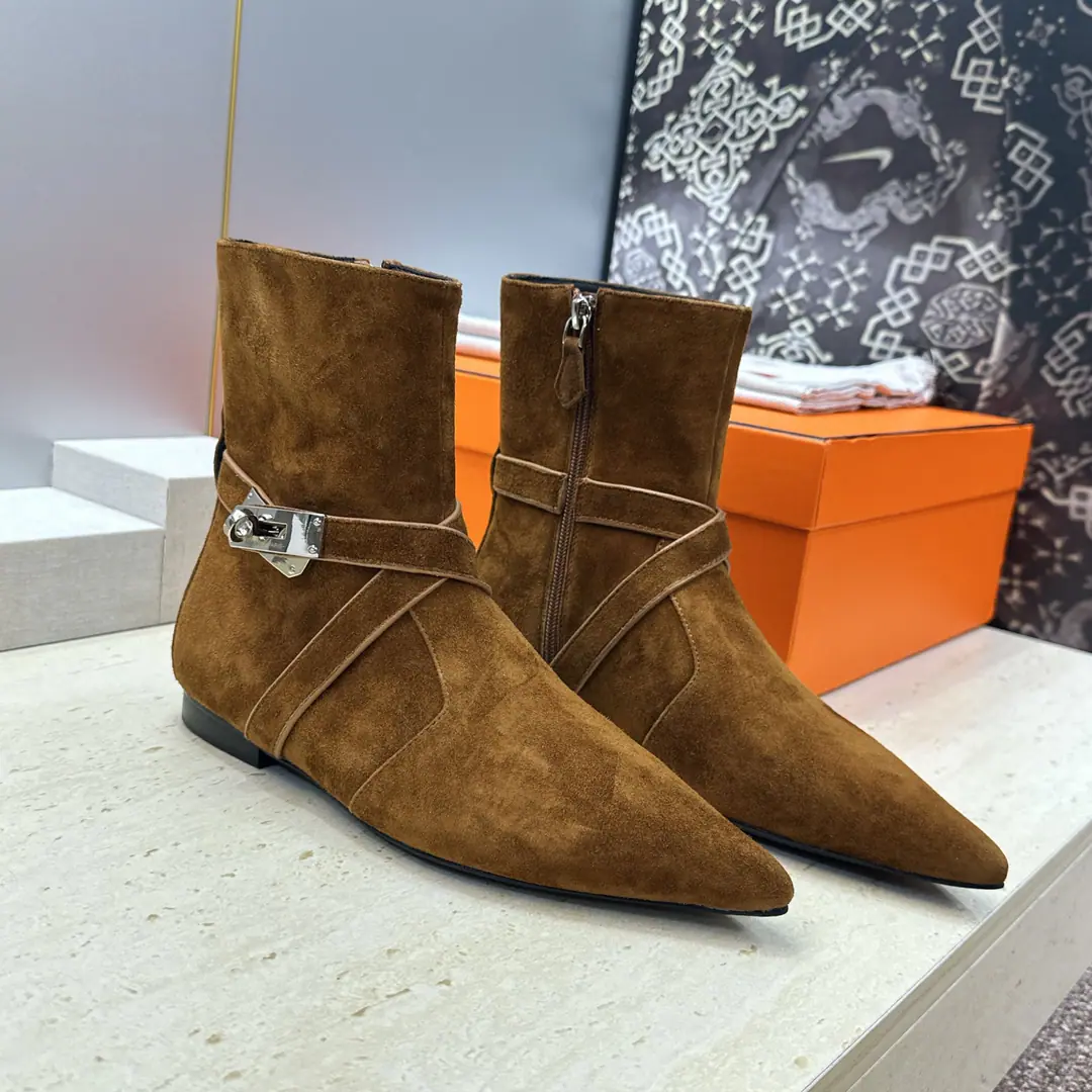 Plant prices HermesI'm in love with you, Max. 2026Autumn and winter money.Nice Crossing punk styleKellyAnd pull the naked female boots. HThe same letter as the star.logoA horse's boots on the bottom of the pole. Material:I'll import a cow's skin on my shoe./Import sheep, skin.+In the skin of the watered cow.+Italy is a big-ass country. Size: 35-39(34.40.41.42Custom without re-offer)