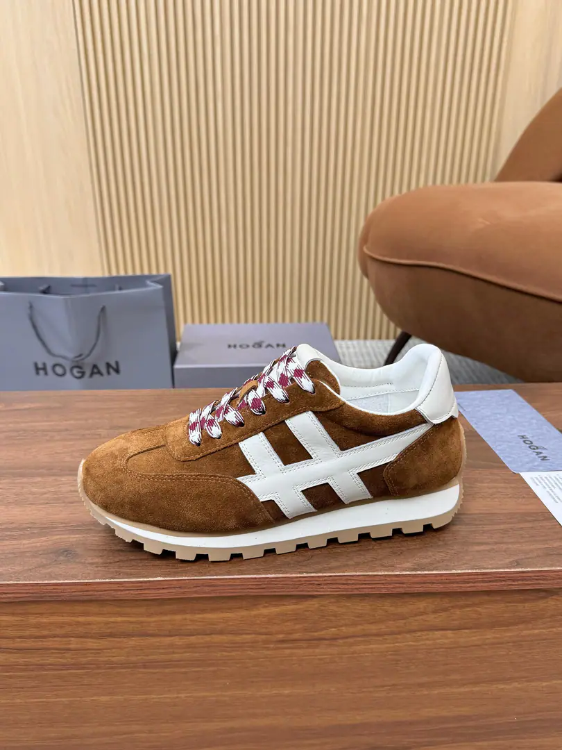 Plant Hogan's new money. HOGANThe bomb number.: HXM7010FZ80UHO01VUBLUE Goods Card: hogan Goods Synchronising folder: HOGAN Men's sneakers. HXM7010Fz80uH ubLue SS2026 Colours: You can choose whatever you want. Origin: Italy et al.（Possible differences in procurement batches, There's a difference in the origin.） Applicable population: Men Introduction to commodities: The cargo.: HXM7010FZ80UHO01VUBLUE Fabulous.: ％Leather description: 86ER SNEAKERS, I'm gonna get a good shot., 35-44Code（45/46Do it.）The transmission will blow.……