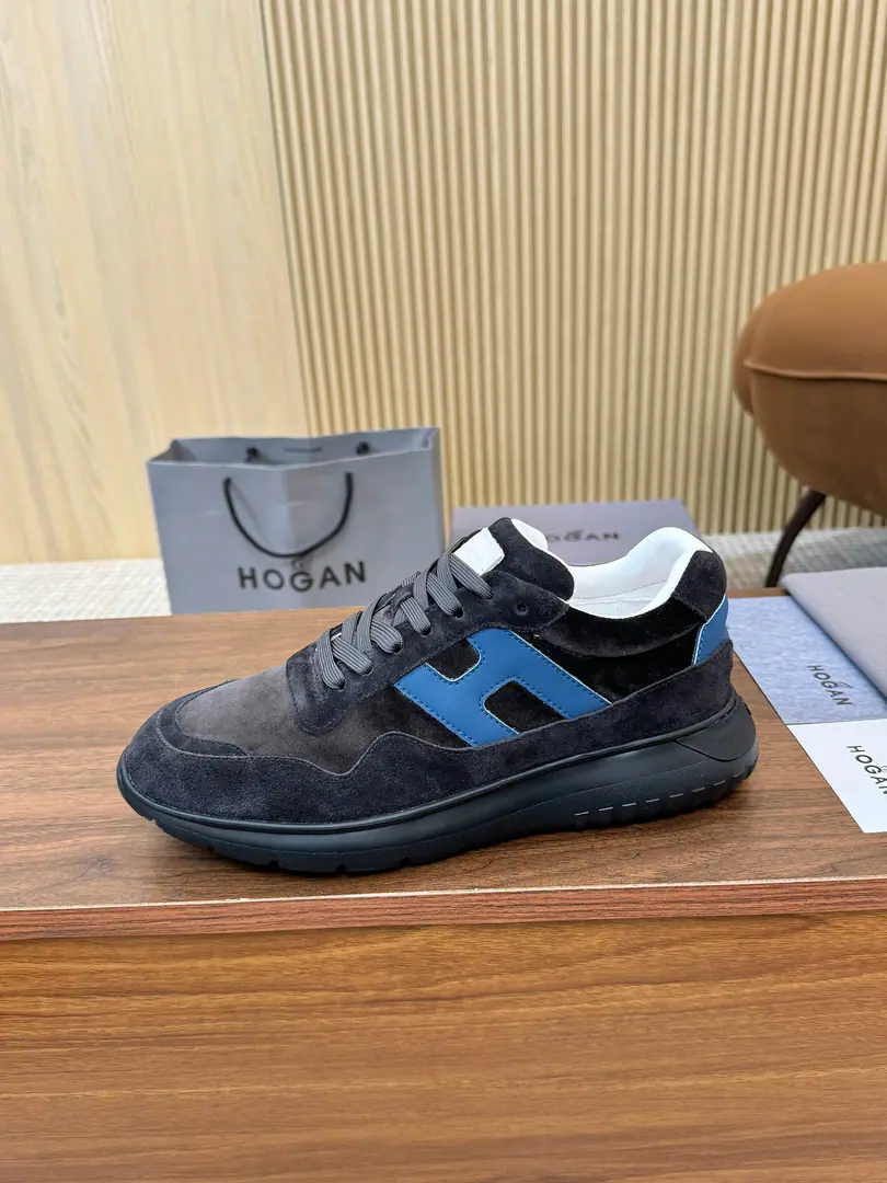 Plant Hogan's new money is fresh., HoganMicrobills, leisure sneakers.HXM3710CRNC Same pair of shoes., Lines are loose The soles are light., The inner end of the memory bubble is light and comfortable., Headstart.. 35-44Code, 45- It's a deal.. The transmission will blow.🔥