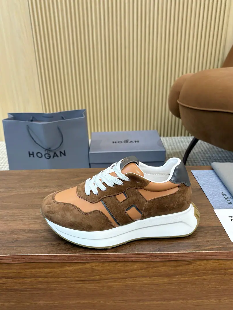 Plant HOGAN·Hogan. New transfer will blow. H-STRIPESA series of couple-skinned old dad's sneakers and leisure sports shoes.. Top Version🔝Original purchase development for sale👍🏻 This sectionH-STRIPESThe series of sneakers were designed to increase their impact in a high-balled depth., It's a new life for the whole shoe., ♪ The shuttle is a dream ♪, - Get the focus., And the modernity of the city.. 🤩 💜Fabulous.: Original custom-made imported cattle leather material 💛Uchi.: In original cow skin. 💚Shoes under the sole.: The only one who's got a very light model is a very high-weight bullet material. ❤️Bottom: NYO4.5cm 🤍Codes: Women35-45